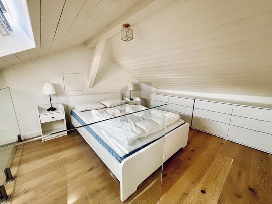 SUPERB ATTIQUE MEUBLÉ À DEUX PAS DU LAC - Photo 1