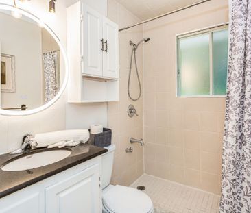 For Lease - 411 Maplehurst Avenue, Oakville, Ontario - Photo 5