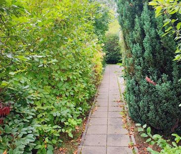 ++ helle, wunderschöne 2-Raum-Wohnung mit Balkon & Einbauküche in C... - Photo 1