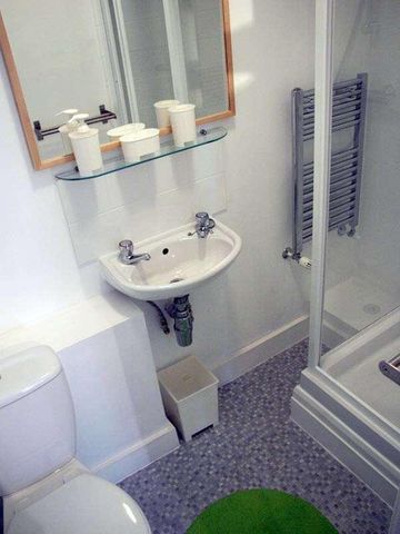 St Davids Square, London, E14 - Photo 5