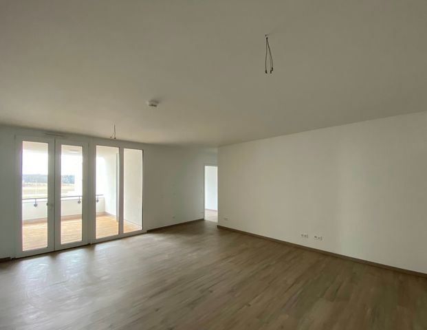 Exklusivität und Großzügigkeit genießen: 4-Zimmer mit Einbauküche - Foto 1