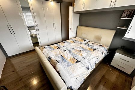 Bailey Crescent, POOLE - Photo 2