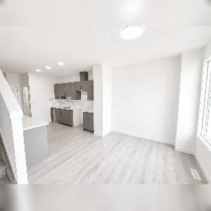 Brand New 3 Bedroom Keswick Town with Garage! - Photo 5