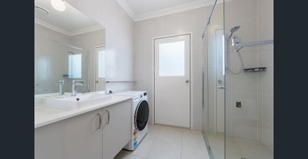 BRAND NEW STUDIO - ALL UTILITY BILLS INCLUDED - Photo 4