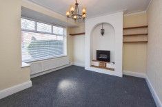 3 bed House - Semi-Detached for Rent - Photo 3