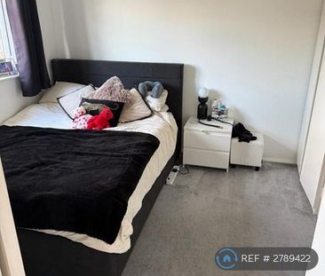 2 bedroom semi-detached house to rent - Photo 3