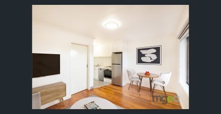 Comfortable Apartment Near Mentone Beach - Photo 2