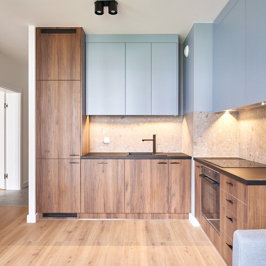 Nowoczesne, jasne mieszkanie 36 m2 z osobną sypialnią przy ul. Braniborskiej we Wrocławiu - Zdjęcie 1