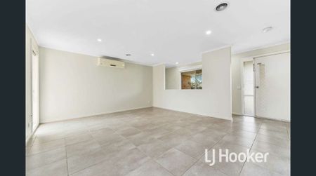 6 Viewside Way, Hampton Park VIC - Photo 4