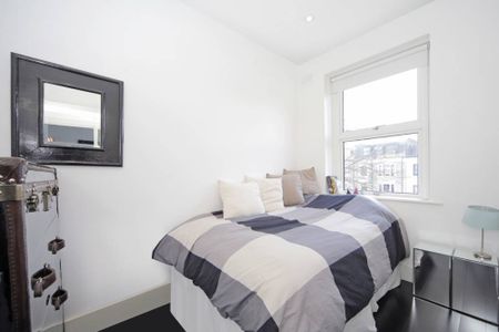 Elsham Road, Holland Park, W14, London - Photo 2