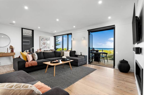 DESIGNER BEACH HOUSE WITH SPECTACULAR OCEAN FRONTAGE AND PANORAMIC OCEAN VIEWS - Photo 1