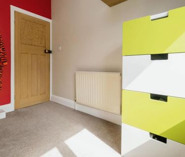 3 bedroom semi-detached house to rent - Photo 2