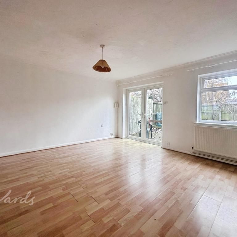 2 bedroom end of terrace house to rent - Photo 1