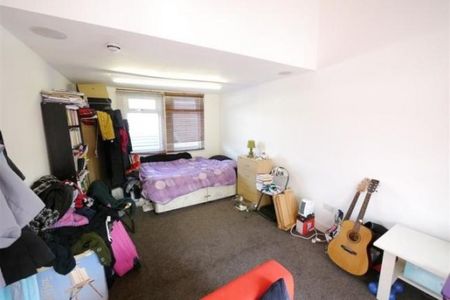 1 Bed - Brudenell Road, Leeds, Ls6 - Photo 3