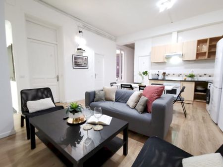 Cozy room in Preciados, Madrid - Photo 2