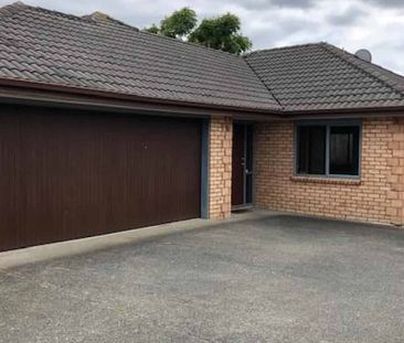 Glastry Place, Dannemora, manukau City - Photo 2