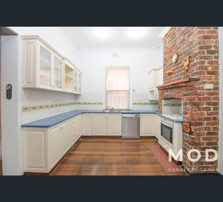 35A Gresham St, Victoria Park, WA 6100 - Photo 5