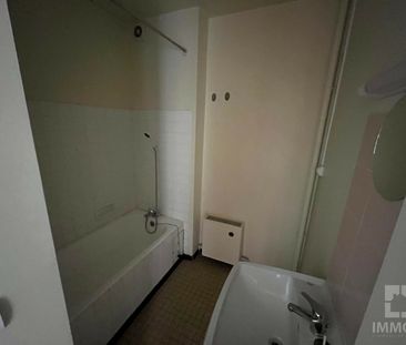 Location Appartement 1 pièce 45m² CAHORS 46000 - Photo 6