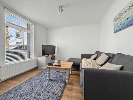 2 bedroom terraced house to rent - Photo 3