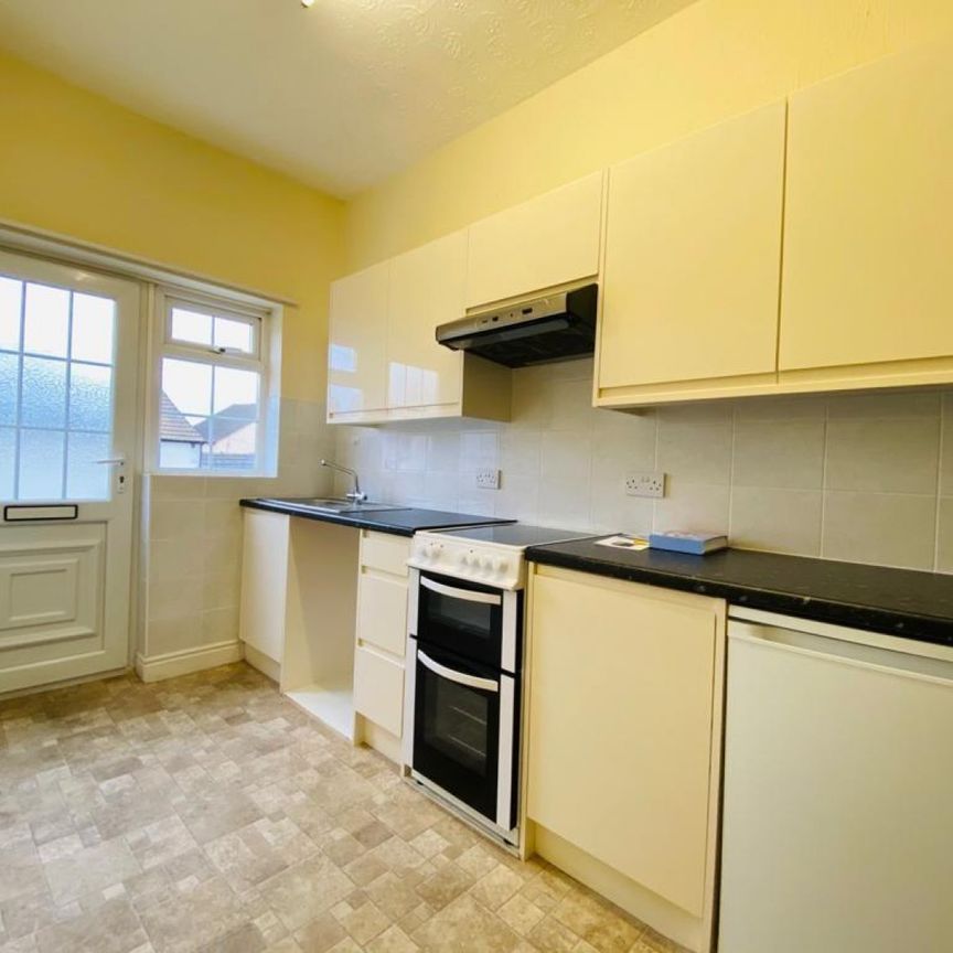 1 bedroom Flat To Let - Photo 1