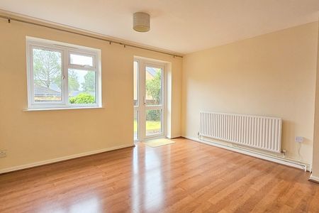 1 Bedroom Maisonette - Photo 4