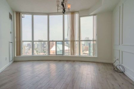 For Lease - 8 York Street Unit# 3513, Toronto, Ontario - Photo 2