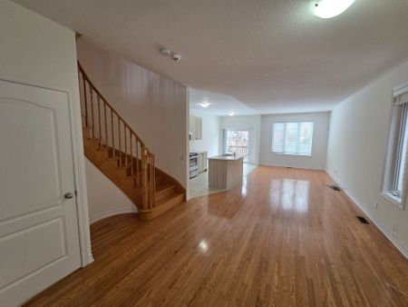 For Lease - 839 Miltonbrook Crescent Unit# Upper, Milton, Ontario - Photo 2