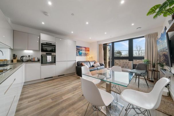 2 bedroom flat to rent - Photo 1