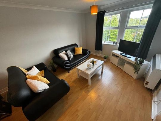 2 bedroom flat to rent - Photo 1