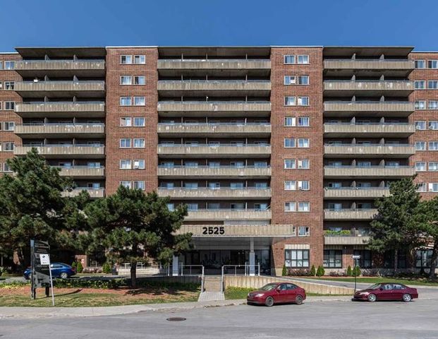 Place Cavendish Apartments | 2525 Cavendish blvd., Montreal - Photo 1