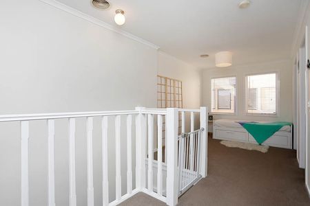 71 Francis Lane, Kensington VIC 3031 - Photo 3