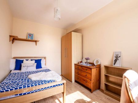 4 bedroom house to rent - Photo 5