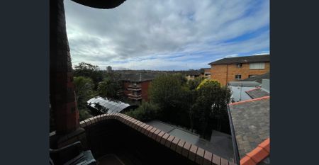 One Bedroom Fully Furnished Apt with Balcony - Photo 5