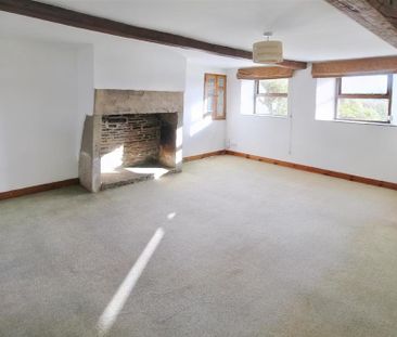 3 bedroom end of terrace house to rent - Photo 2