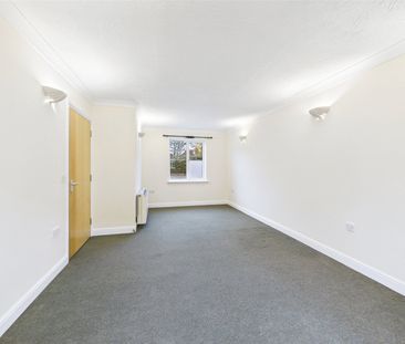 Pinkers Mead, Emersons Green, Bristol, BS16 - Photo 4