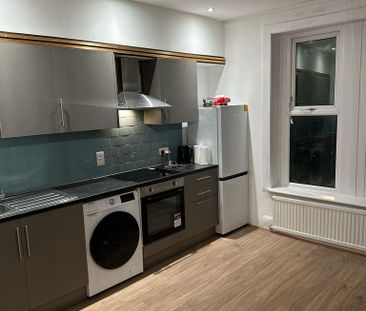 Studio to rent - Photo 6