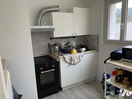 T2 meublé de 42 m² – Rez-de-chaussée surélevé - Photo 2