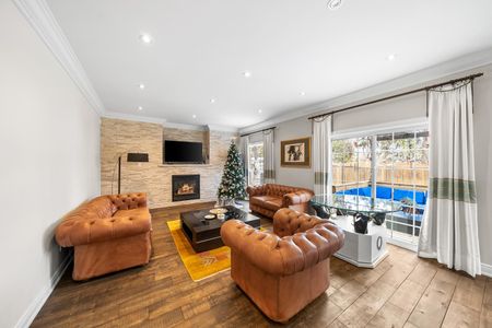 For Lease - 31 MARINUCCI Court, Richmond Hill, Ontario - Photo 2
