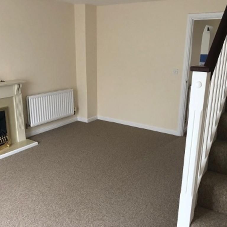2 bedroom terraced house to rent - Photo 1