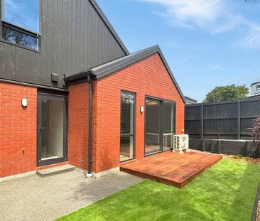 Modern Townhouse Living in a Peaceful Location - Photo 5