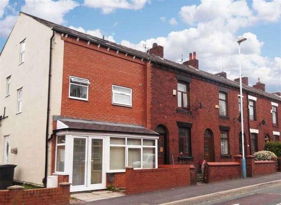 Thompson Lane, Chadderton, OL9 - Photo 1