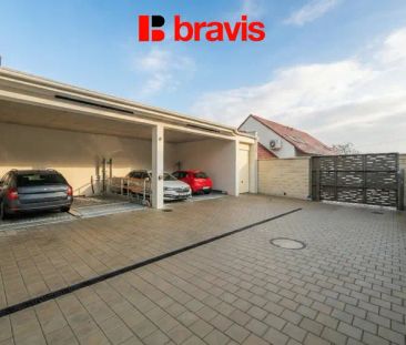 Pronájem bytu 2+kk, ulice Sušilovo náměstí, Rousínov, lodžie, novos... - Фото 2