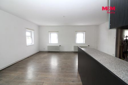 Pronájem bytu 1+1 40 m², Chotovice - Photo 2