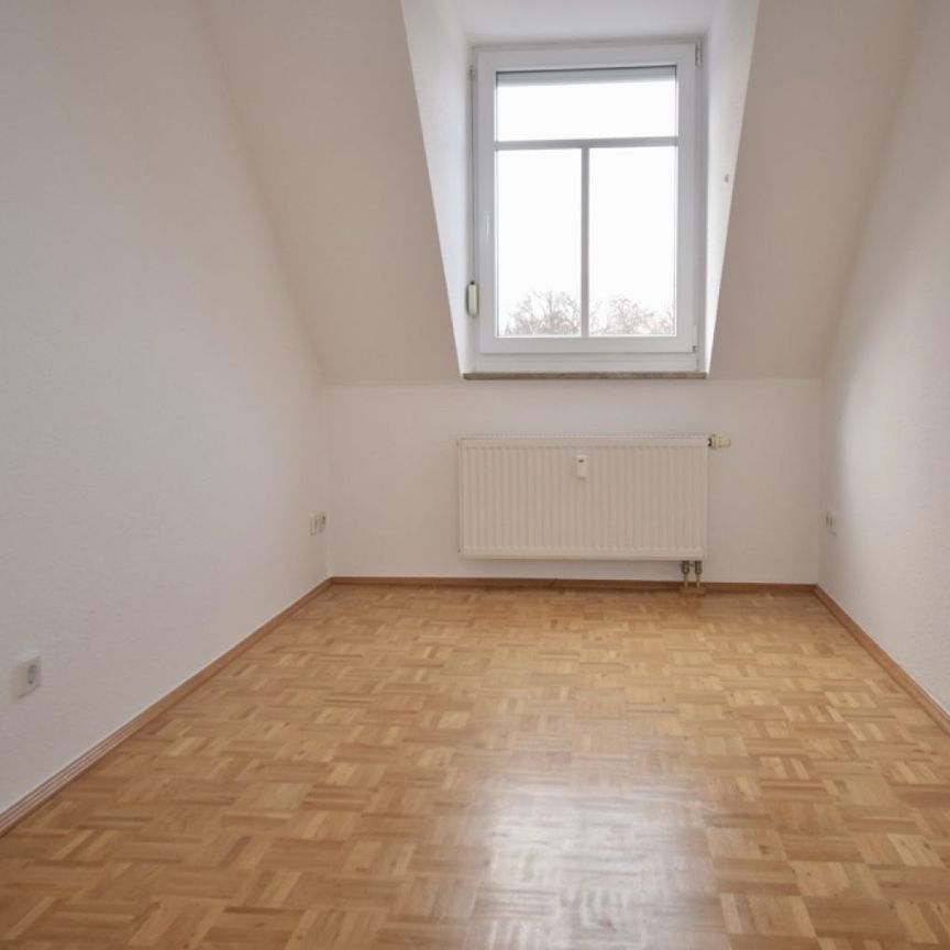 Kaßberg • 3 Zimmer • Balkon • Parkett • Bad mit Wanne • Aufzug • Dachgeschoss-Flair • Anschauen !? - Photo 1