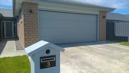 Meech Way, Frimley - Photo 4