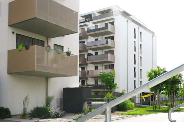 Modern & nahe U1 - Zweizimmerwohnung - Fernwärme - Photo 1