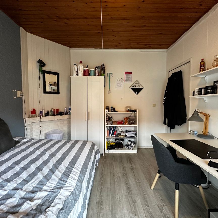 5b, Madoerastraat, Oud-Indische buurt, Korrewegwijk, Oude wijken, Groningen, Nederland, 9715 HE, Nederland - Photo 1