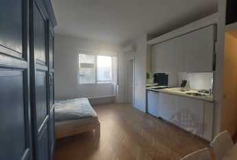 Студия возле метро Dateo