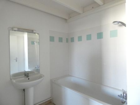 Location Appartement 2 pièces 59m² - Photo 4