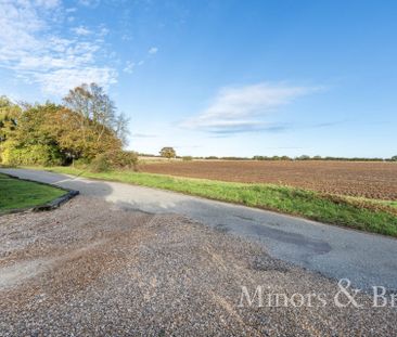 Witton, Manor Farm Barns - Photo 5